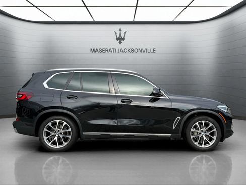 Used 2022 BMW X5 xDrive40i w/ Premium Package AWD/4WD image 5