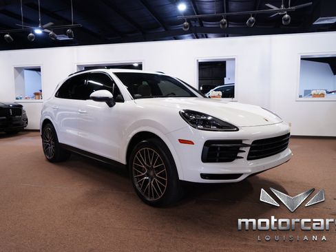 Used 2021 Porsche Cayenne AWD/4WD image 9