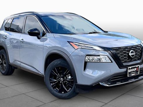 Certified 2023 Nissan Rogue SV w/ SV Premium B Package FWD image 3