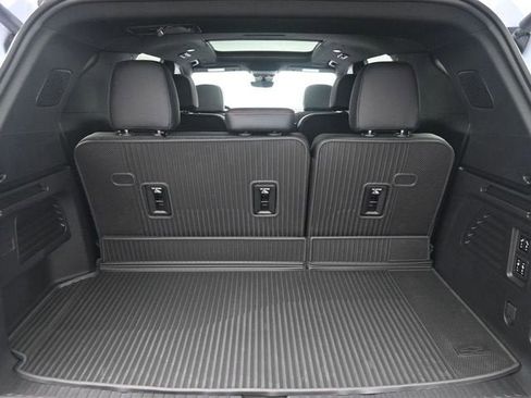 New 2026 Chevrolet Traverse RS w/ LPO, Floor Liner Package FWD image 34