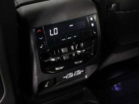 Used 2023 Jeep Grand Cherokee L Overland AWD/4WD image 23