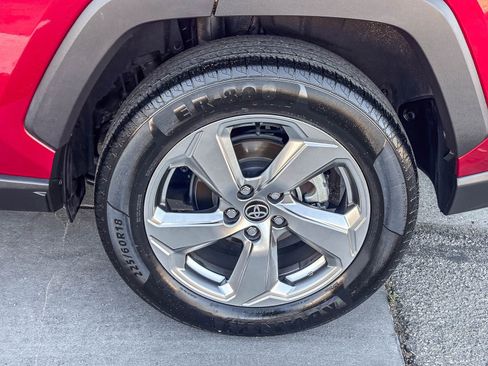 Used 2021 Toyota RAV4 XLE Premium AWD/4WD image 12