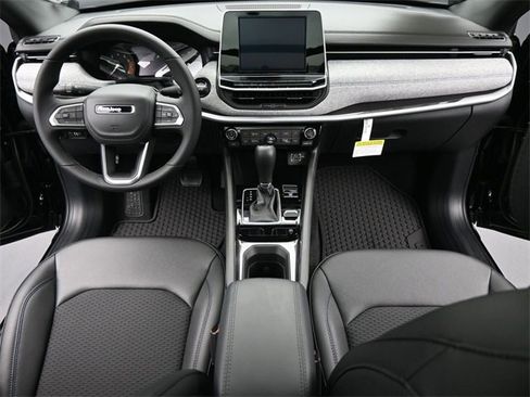 New 2025 Jeep Compass Latitude w/ Sun & Sound Group image 23