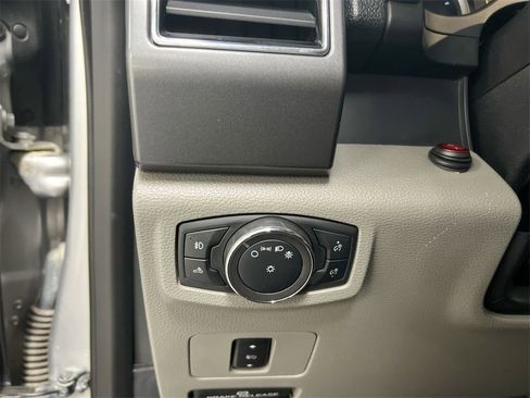 Used 2019 Ford F250 XLT w/ XLT Value Package image 17