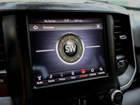 Used 2019 RAM 2500 Big Horn image 26