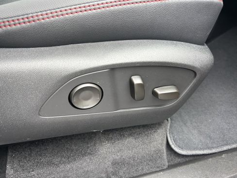 New 2026 Chevrolet Traverse RS image 56