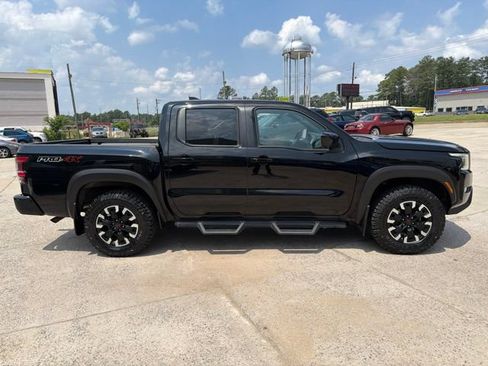Used 2022 Nissan Frontier PRO-4X AWD/4WD image 5