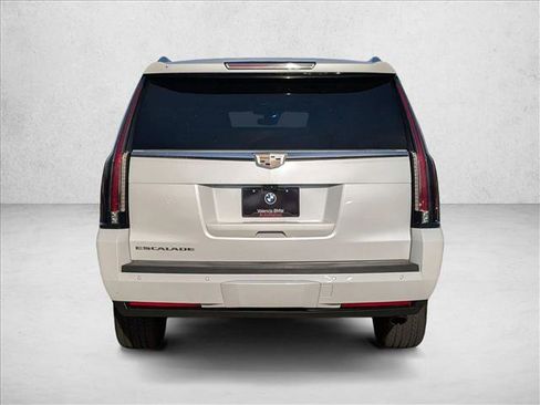 Used 2020 Cadillac Escalade ESV Luxury image 7
