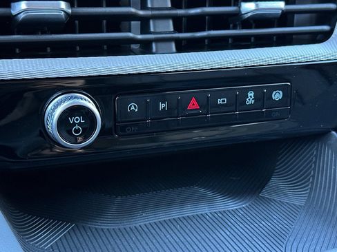 New 2026 Ford Explorer Active w/ Active Comfort Package image 21