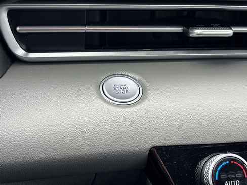 Used 2022 Hyundai Elantra SEL image 24