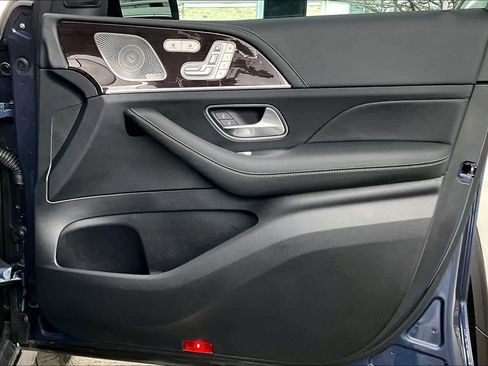 Used 2024 Mercedes-Benz GLE 53 AMG 4MATIC image 22