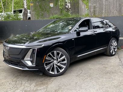 Used 2024 Cadillac Lyriq Luxury w/ LPO, Floor Liner Package