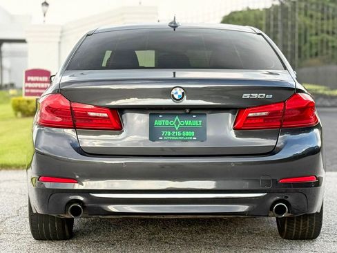 Used 2018 BMW 530e xDrive AWD/4WD image 10