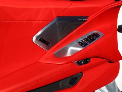 Used 2025 Chevrolet Corvette Stingray Premium Conv w/ Z51 Performance Package image 14