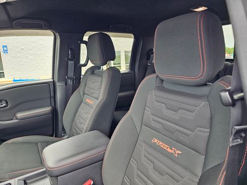 Used 2024 Nissan Frontier Pro-X RWD image 19