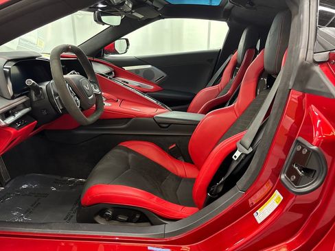 Used 2022 Chevrolet Corvette Stingray Premium Cpe w/ Z51 Performance Package RWD image 9