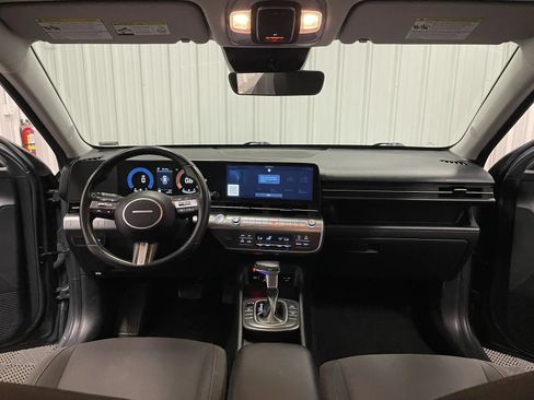 Used 2025 Hyundai Kona SEL AWD/4WD image 27