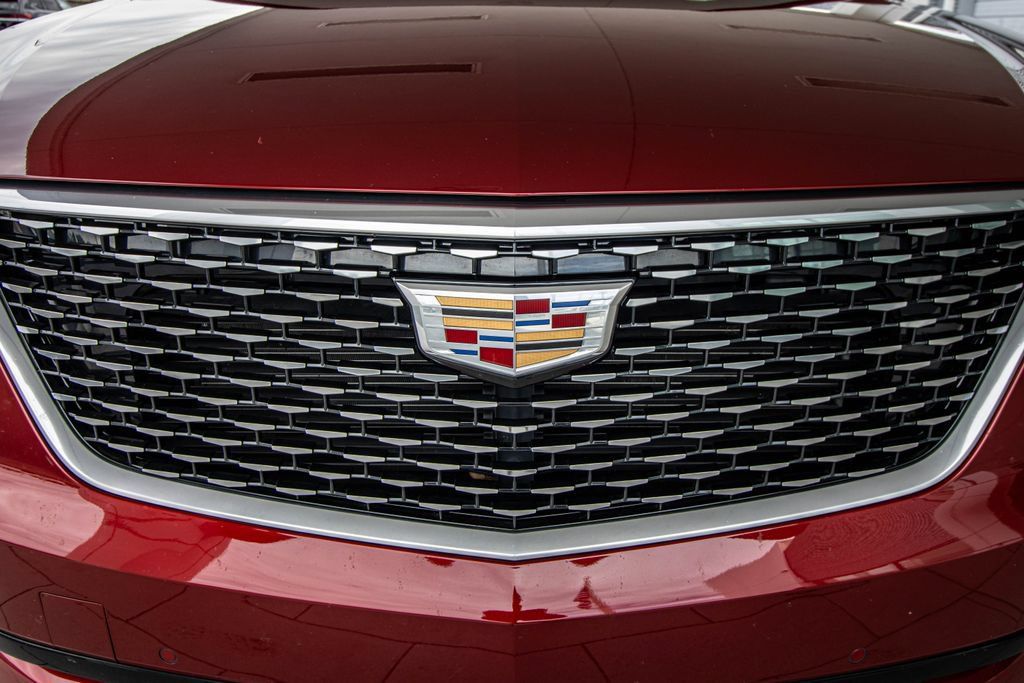 Used 2023 Cadillac XT6 Luxury FWD image 8