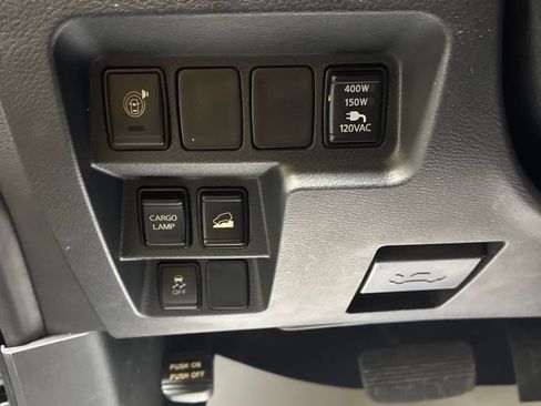 Used 2024 Nissan Frontier SV w/ Hardbody Edition AWD/4WD image 14