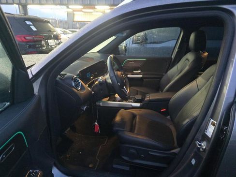 Used 2022 Mercedes-Benz EQB 350 4MATIC image 4