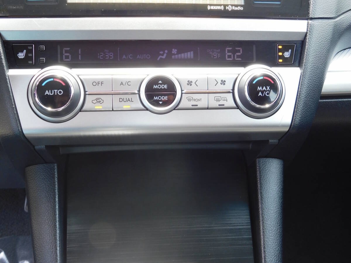 Used 2015 Subaru Legacy 2.5i Premium AWD/4WD image 12