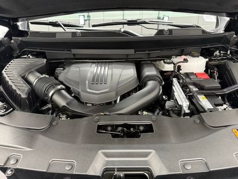 New 2026 Chevrolet Traverse Z71 w/ Enhanced Driving Package AWD/4WD image 11