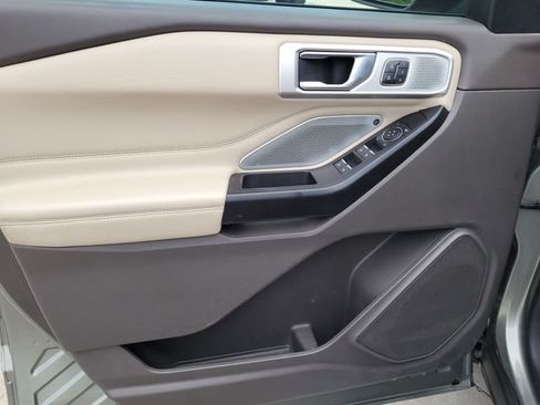 Used 2020 Ford Explorer Platinum AWD/4WD image 7