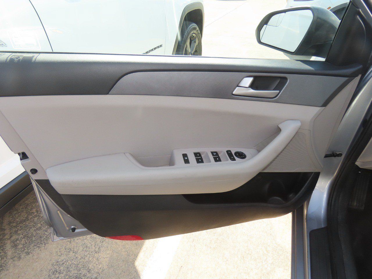 Used 2017 Hyundai Sonata SE FWD image 23