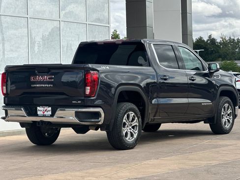 Used 2023 GMC Sierra 1500 SLE AWD/4WD image 4