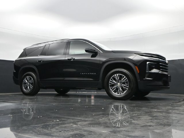 Used 2025 Chevrolet Traverse LT AWD/4WD image 49
