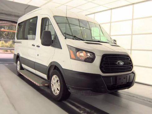 Used 2019 Ford Transit 150 XL RWD image 7