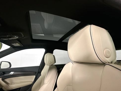 Used 2022 Audi Q5 2.0T Premium AWD/4WD image 18
