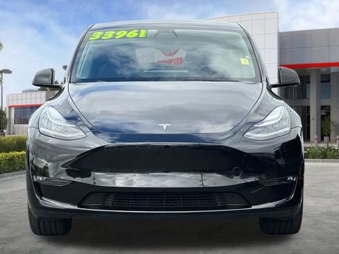 Used 2022 Tesla Model Y Long Range AWD/4WD image 10