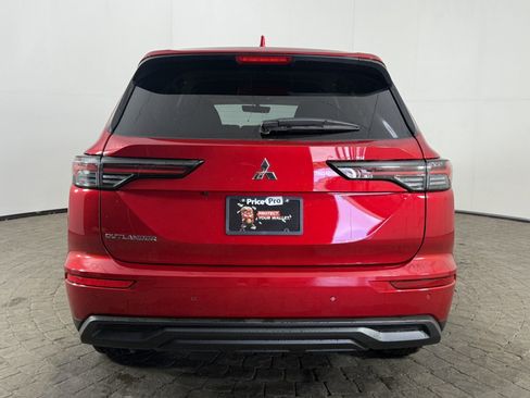 Used 2026 Mitsubishi Outlander ES FWD image 6