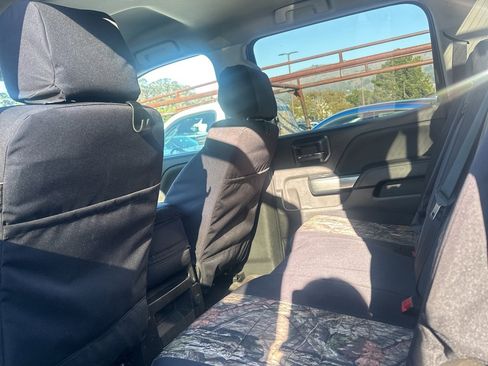 Used 2018 Chevrolet Silverado 1500 LT w/ All Star Edition image 8