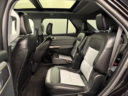 Certified 2023 Ford Explorer XLT w/ Equipment Group 202A AWD/4WD image 32