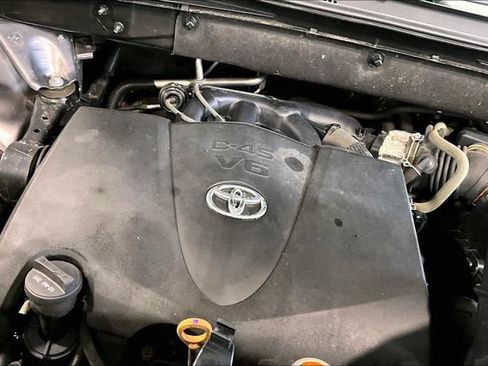 Used 2019 Toyota Highlander LE AWD/4WD image 31