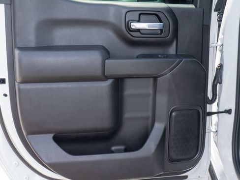 Used 2021 Chevrolet Silverado 1500 LT RWD image 11