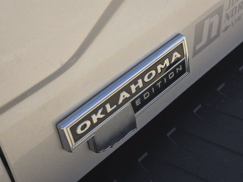 Used 2017 Ford F150 XLT w/ Equipment Group 302A Luxury AWD/4WD image 12