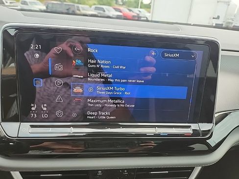 Used 2024 Volkswagen Atlas Peak Edition SEL AWD/4WD image 22