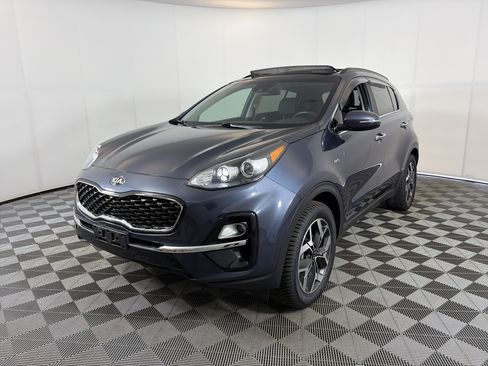 Used 2022 Kia Sportage EX AWD/4WD image 2