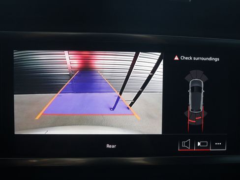 New 2025 Audi Q3 2.0T Premium image 22