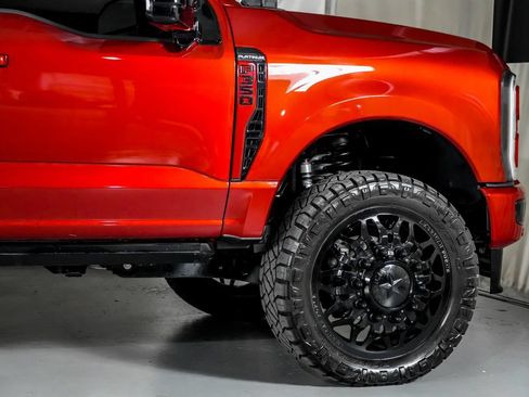Used 2025 Ford F350 Platinum w/ FX4 Off-Road Package AWD/4WD image 7