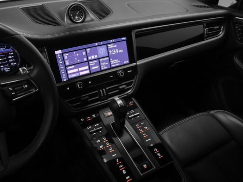 Certified 2023 Porsche Macan GTS AWD/4WD image 38
