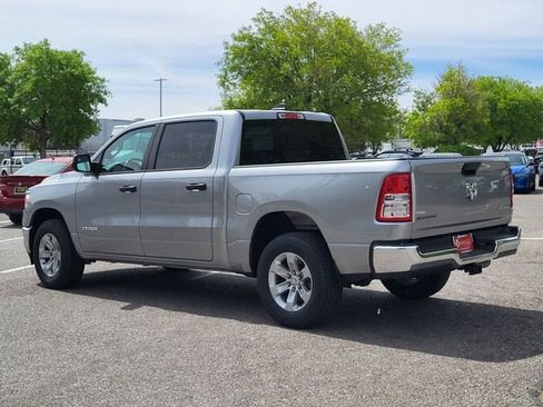 Used 2023 RAM 1500 Big Horn AWD/4WD image 3