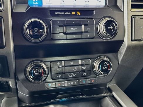 Used 2019 Ford F150 Raptor w/ Equipment Group 802A Luxury AWD/4WD image 22