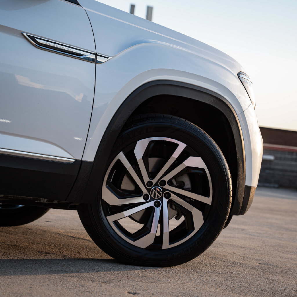 Certified 2023 Volkswagen Atlas Cross Sport SEL AWD/4WD image 9