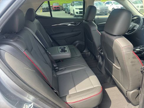 Used 2022 Buick Envision Essence w/ Sport Touring Package AWD/4WD image 18