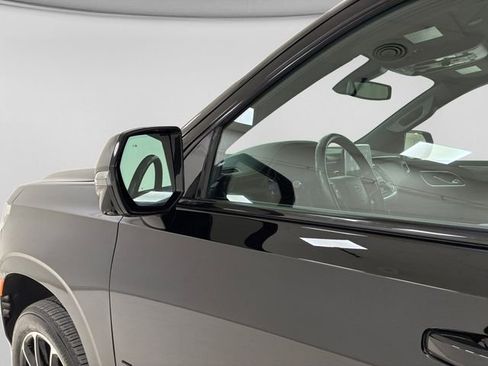 Used 2021 Chevrolet Tahoe RST w/ Luxury Package image 10