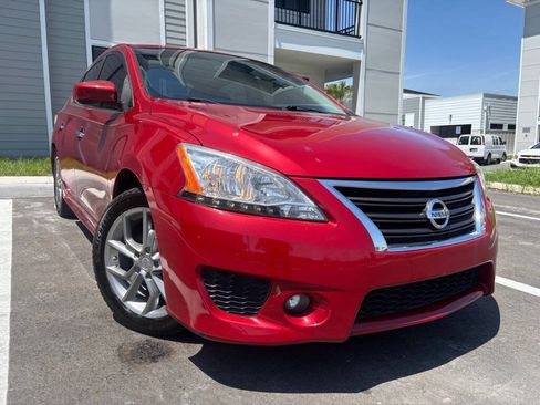 Used 2014 Nissan Sentra SR w/ SR Driver Package FWD image 4